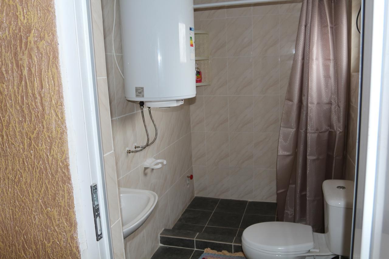 Laila Guest House メスティア エクステリア 写真