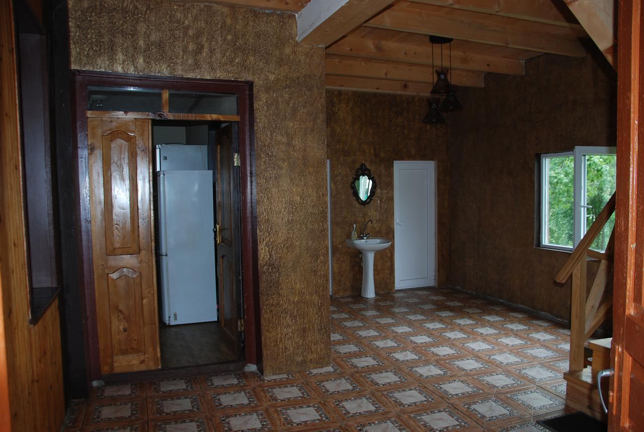Laila Guest House メスティア エクステリア 写真