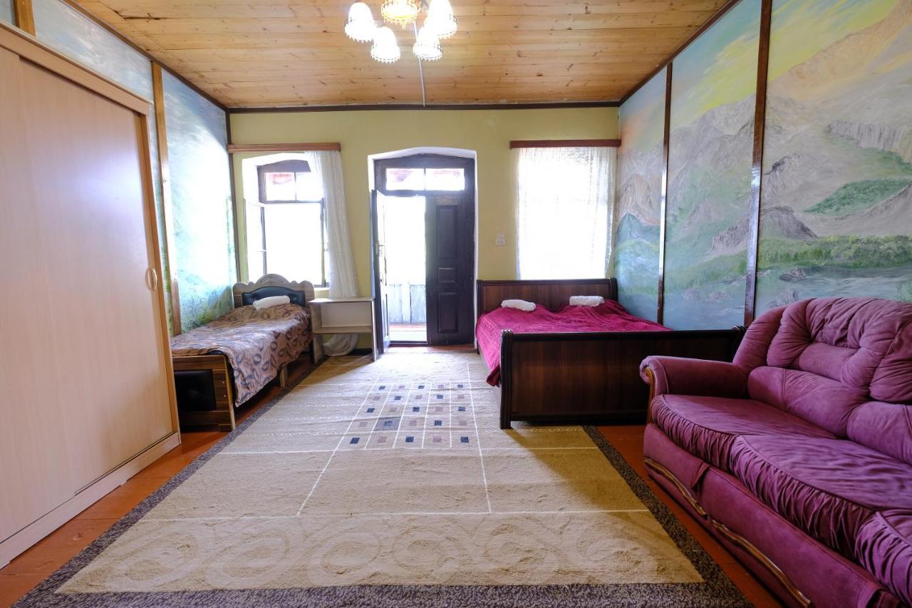 Laila Guest House メスティア エクステリア 写真